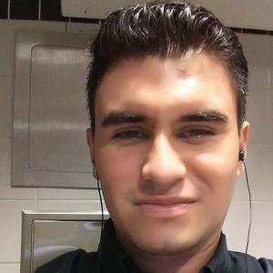 Meet your Posher, Leonel